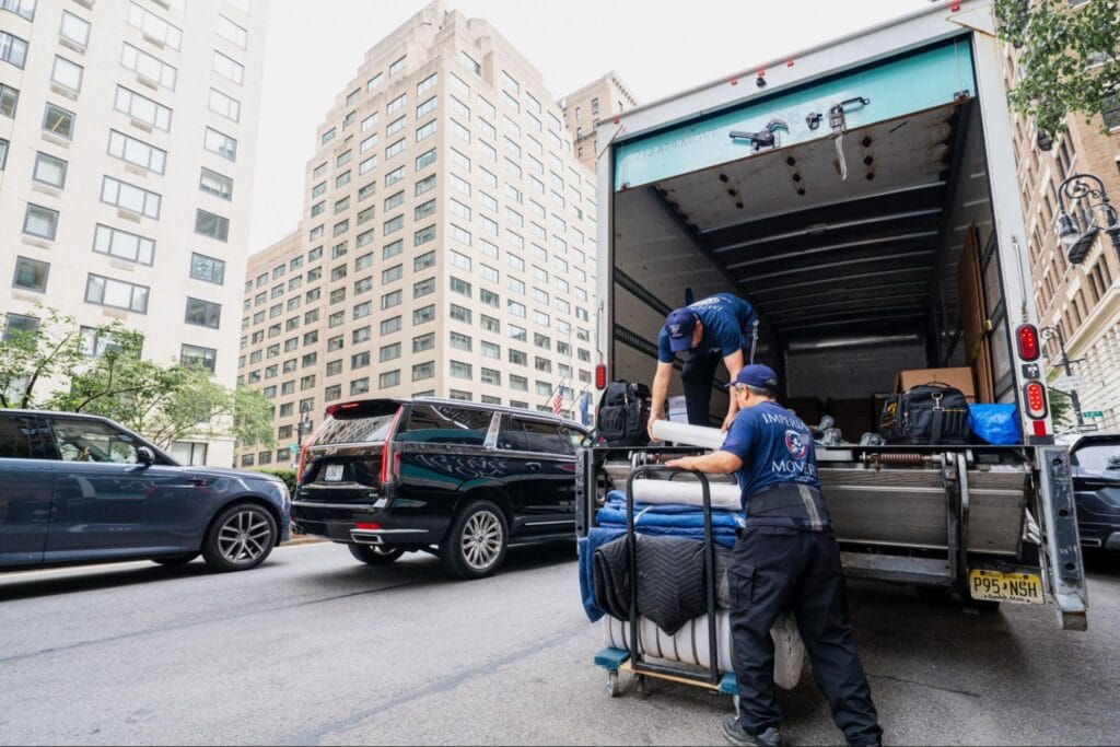 Same Day Movers NYC: Get Out and In Fast